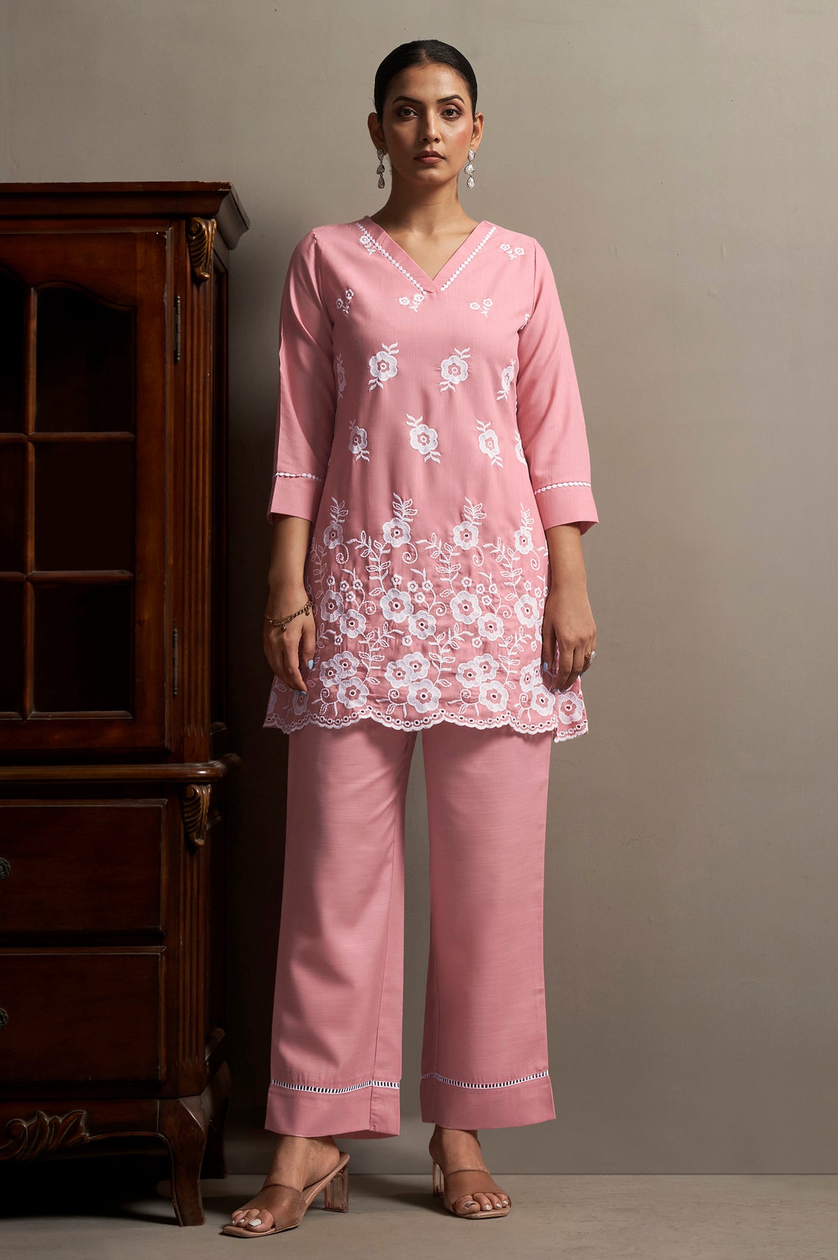 |NIHARA Women's Peach Pure Cotton Schiffli Embroidered Straight Co-Ord Set